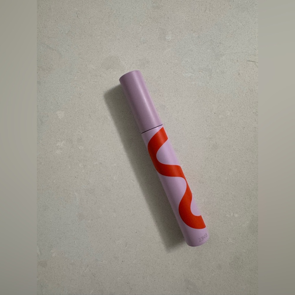 Tower 28 make waves mascara jet black